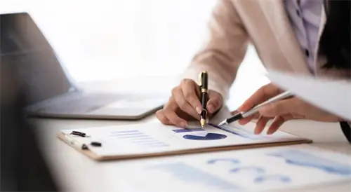 炸裂的公司介绍ppt